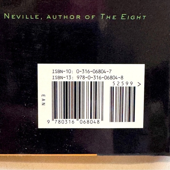 📚 Vintage 2008 Publication of The Host by Stephenie Meyer Hardcover - Picture 3 of 16